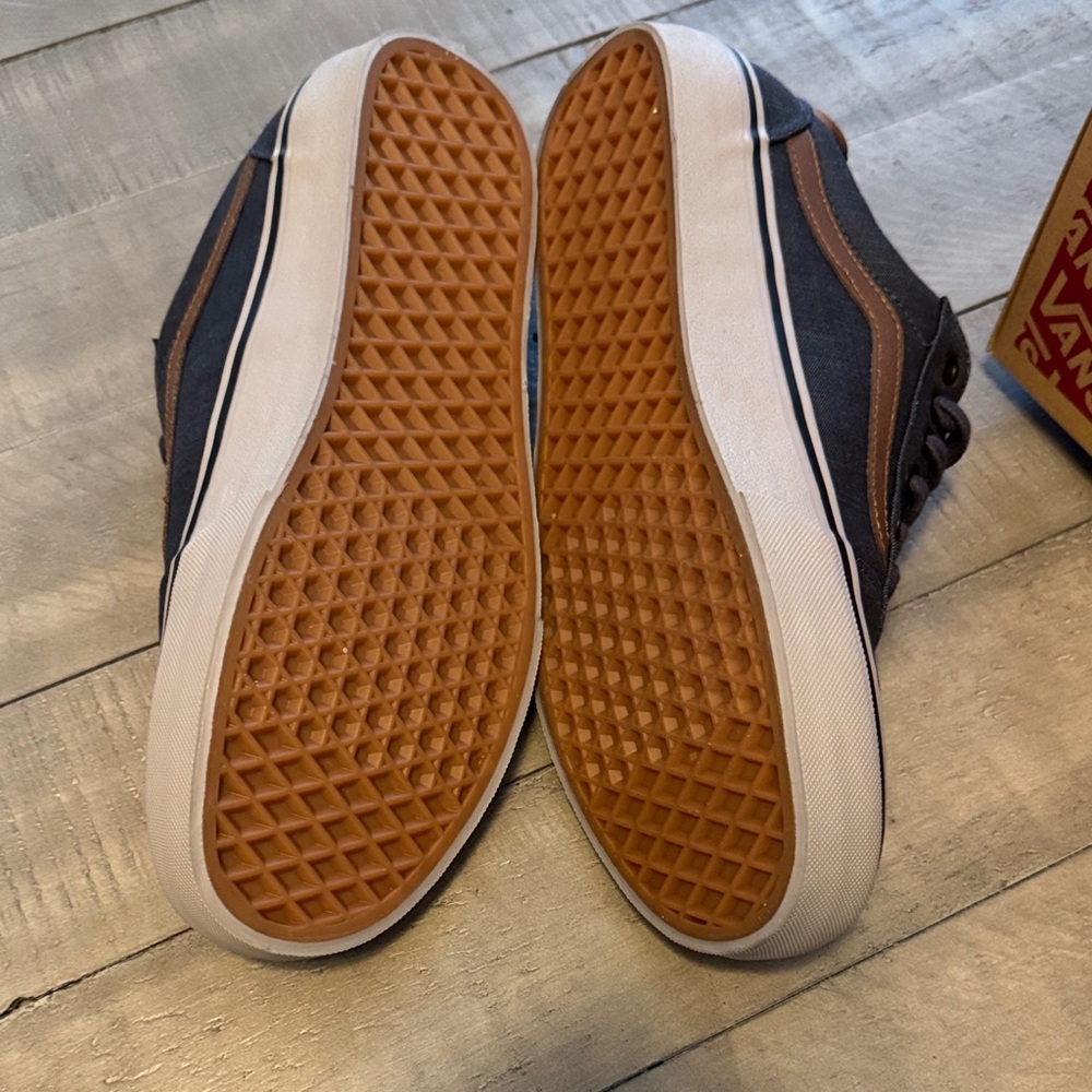 Vans Men's Dark Blue and Brown Sneakers - Picture 3 of 5